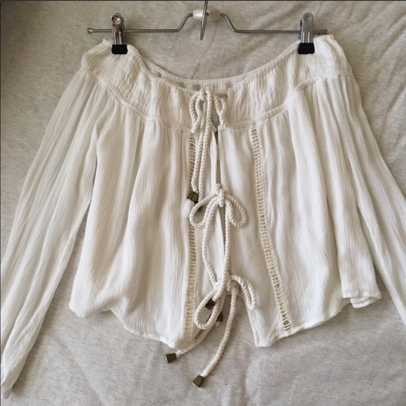 Lovers + friends XS white off the shoulder top - Picture 3 of 3
